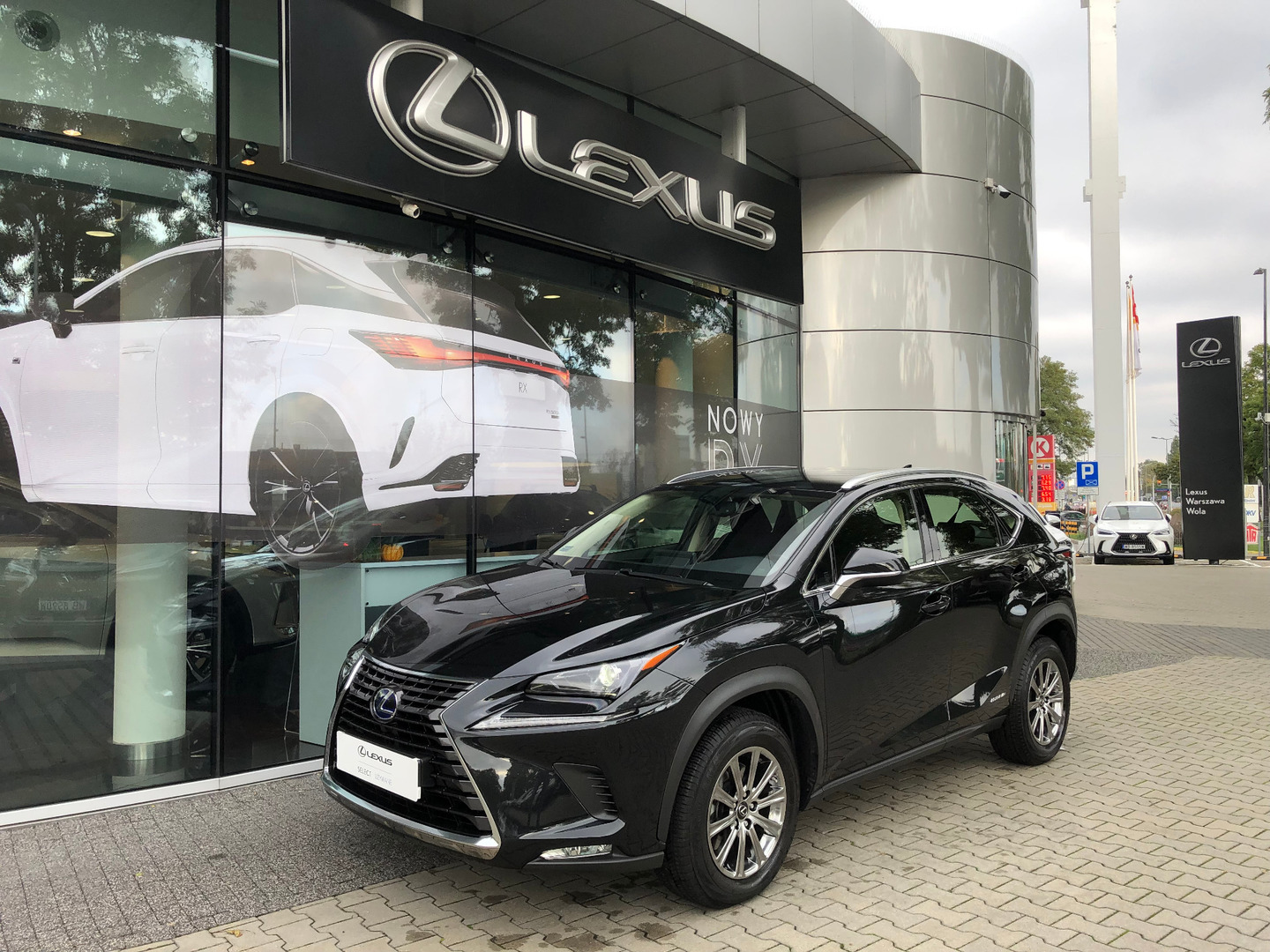 Oferta Samochodu Lexus Nx Hybryda Z Brutto Lexus