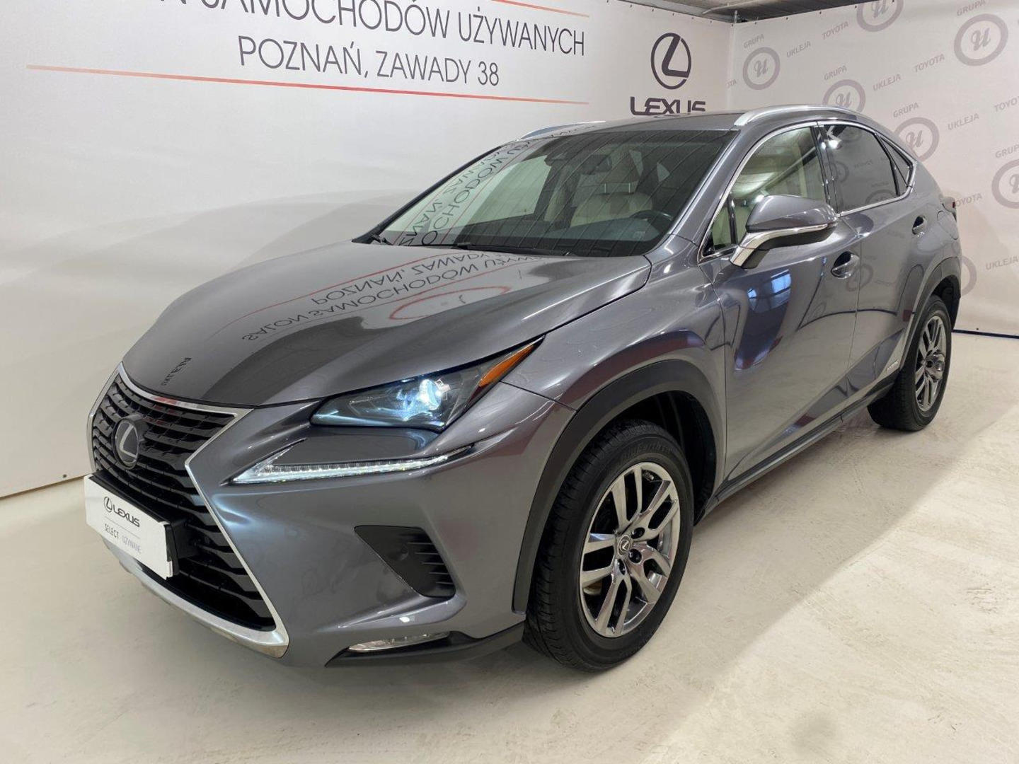 Oferta samochodu Lexus NX 2 5 Hybryda 2018 149 900 zł brutto Lexus Poznań