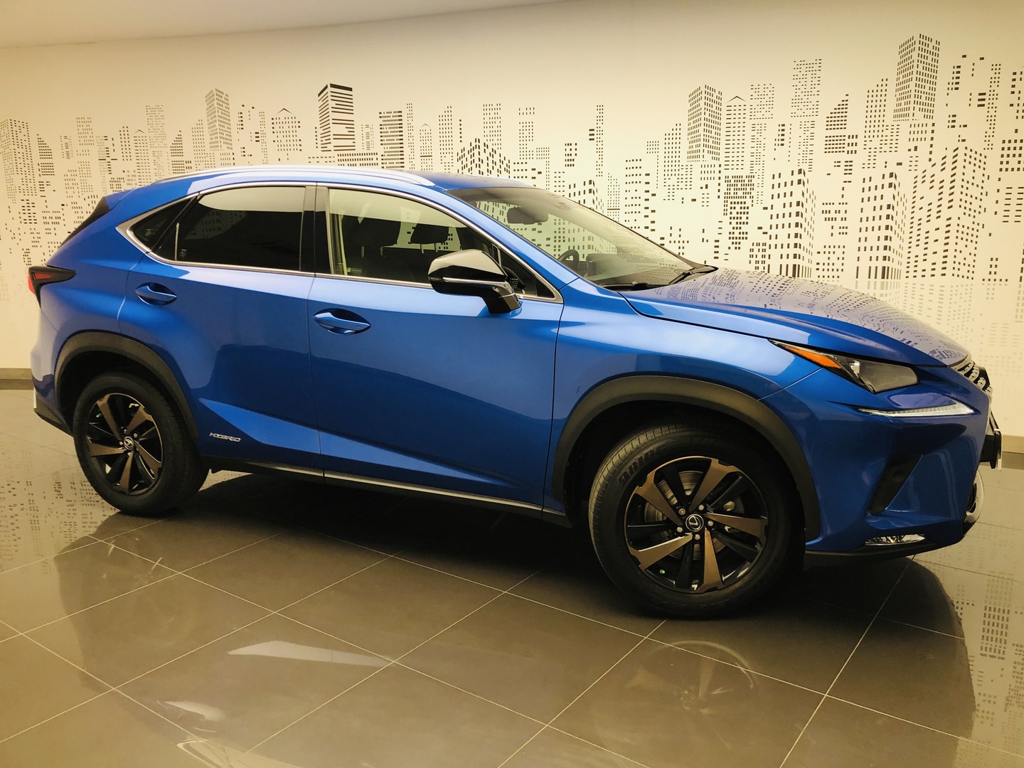 Oferta samochodu Lexus NX 2 5 Hybryda 2019 149 900 zł brutto LEXUS Wrocław